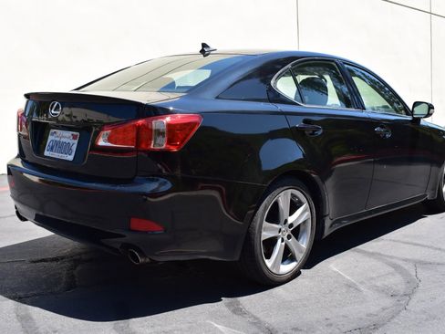 Used 2012 Lexus IS 250 w/ Premium Pkg Value Edition RWD image 4