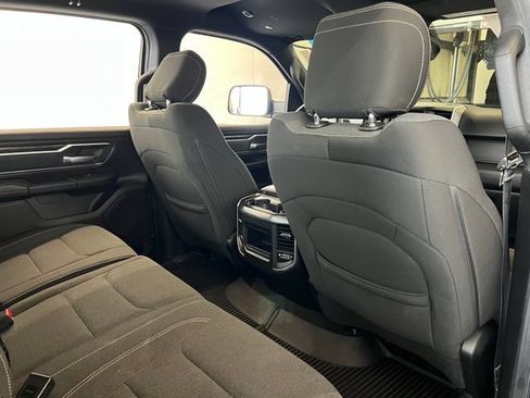 Used 2019 RAM 1500 Big Horn RWD image 40