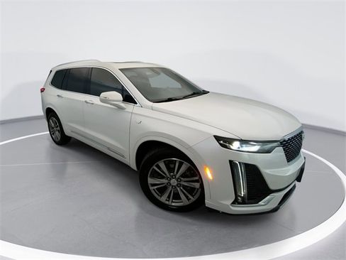 Used 2021 Cadillac XT6 Premium Luxury image 1