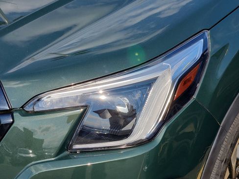 Used 2023 Subaru Forester Touring AWD/4WD image 9