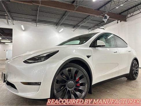 Used 2023 Tesla Model Y Performance image 1