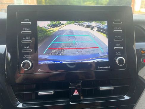 Used 2021 Toyota Camry LE FWD image 14