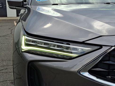 Used 2023 Acura MDX SH-AWD w/ Technology Package image 9