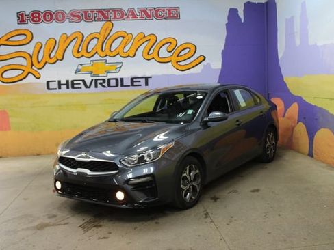 Used 2021 Kia Forte LXS FWD image 2