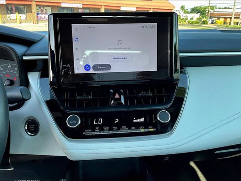 Used 2025 Toyota Corolla SE FWD image 18