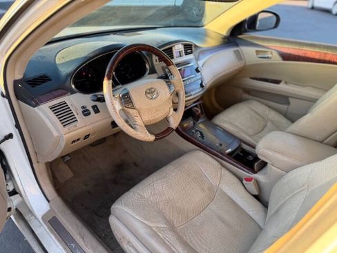 Used 2012 Toyota Avalon Limited FWD image 9