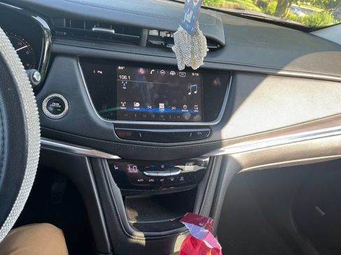 Used 2019 Cadillac XT5 Luxury AWD/4WD image 8