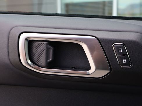 Used 2021 Ford Bronco First Edition image 12