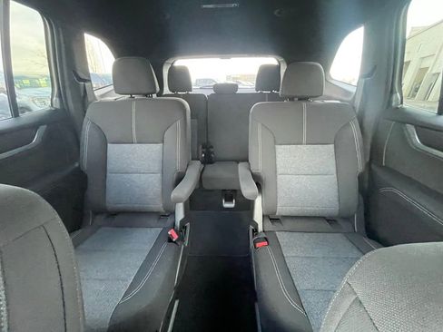 New 2026 GMC Acadia Elevation image 25