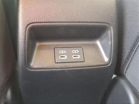 Used 2023 Toyota Corolla LE image 21