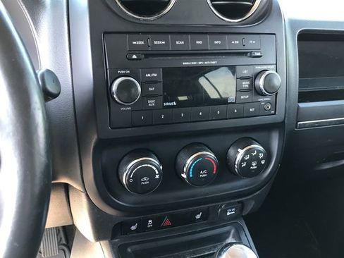 Used 2015 Jeep Patriot Sport AWD/4WD image 5