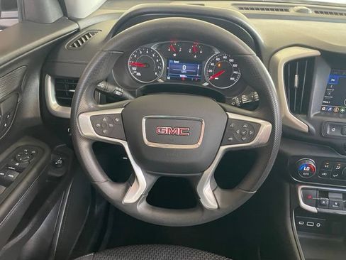Used 2022 GMC Terrain SLE w/ Driver Convenience Package FWD image 16