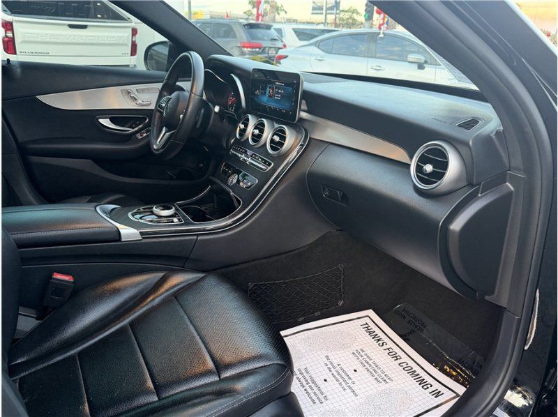 Used 2020 Mercedes-Benz C 300 Sedan image 27