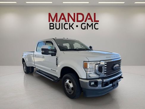 Used 2021 Ford F350 Lariat w/ Lariat Ultimate Package image 3