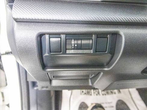 Used 2025 Subaru Crosstrek 2.5i Limited w/ Crosstrek Mirror Package image 19