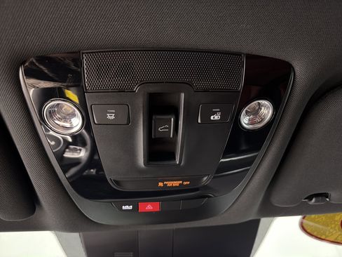 Used 2025 Kia K5 GT-Line w/ GT-Line Premium Package image 32