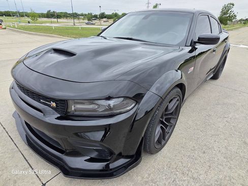 Used 2020 Dodge Charger Scat Pack RWD image 4