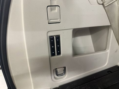 Used 2020 Lincoln Navigator Black Label w/ Cargo Convenience Package image 37