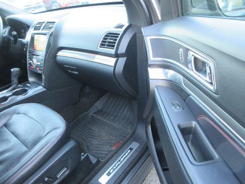 Used 2017 Ford Explorer Sport w/ Equipment Group 401A image 21