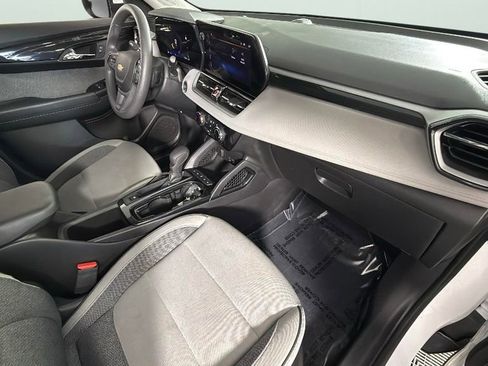 Certified 2024 Chevrolet TrailBlazer LT w/ Driver Confidence Package image 47