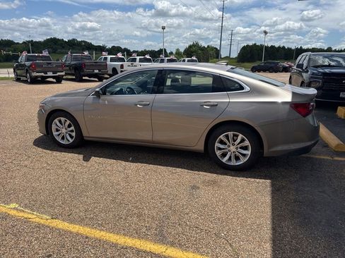 Used 2024 Chevrolet Malibu LT FWD image 6