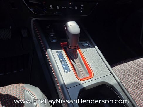 Used 2025 Nissan Kicks SR AWD/4WD image 30