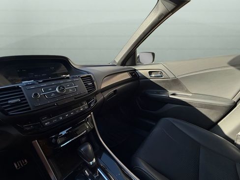 Used 2016 Honda Accord Sport image 26