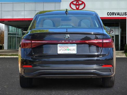Used 2025 Volkswagen Jetta S FWD image 5