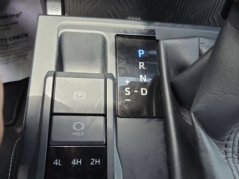 Used 2024 Toyota Tacoma TRD Off-Road AWD/4WD image 27