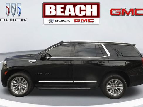 Used 2022 GMC Yukon SLT w/ SLT Luxury Package AWD/4WD image 6