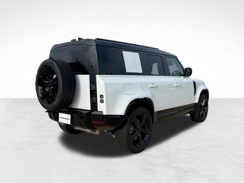 New 2026 Land Rover Defender 110 X-Dynamic SE AWD/4WD image 9