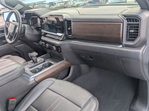 Used 2024 Chevrolet Silverado 1500 High Country RWD image 18
