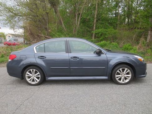 Used 2014 Subaru Legacy 2.5i w/ Alloy Wheel Package AWD/4WD image 10