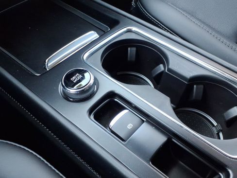 New 2026 Lincoln Corsair Premiere AWD/4WD image 18