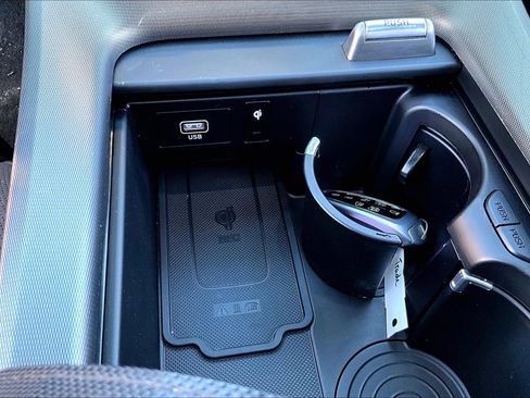 Used 2025 Hyundai Palisade Calligraphy image 26