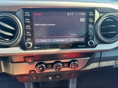Used 2020 Toyota Tacoma SR5 RWD image 6