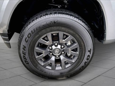 Certified 2023 Toyota Tacoma SR5 image 10