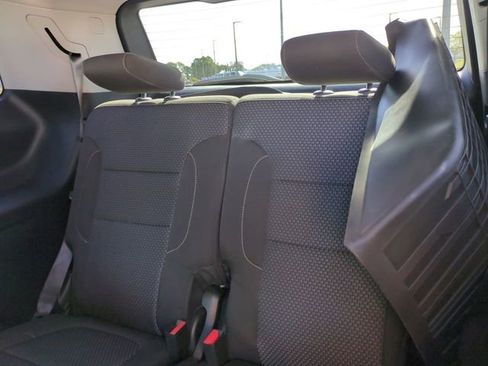 Used 2021 GMC Acadia SLE w/ LPO, Cargo Package image 14