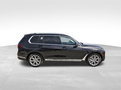 Used 2025 BMW X7 xDrive40i image 5