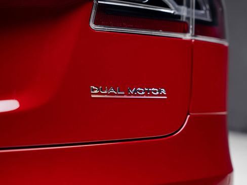 Used 2021 Tesla Model S Performance image 30