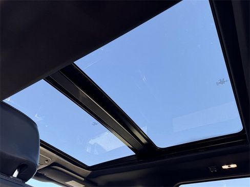 Used 2019 Ford F150 Platinum w/ Equipment Group 701A Luxury image 29