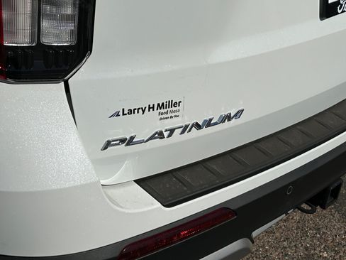 New 2026 Ford Explorer Platinum w/ LUX Leather Package AWD/4WD image 24