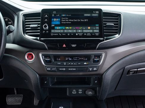 Certified 2024 Honda Ridgeline TrailSport image 27