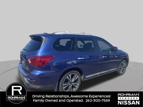 Used 2017 Nissan Pathfinder Platinum w/ Cargo Package AWD/4WD image 6