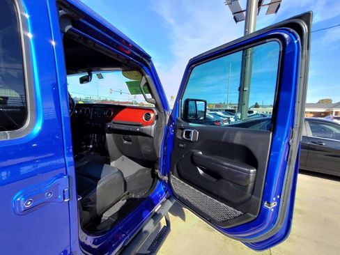 Used 2020 Jeep Wrangler Unlimited Rubicon AWD/4WD image 40