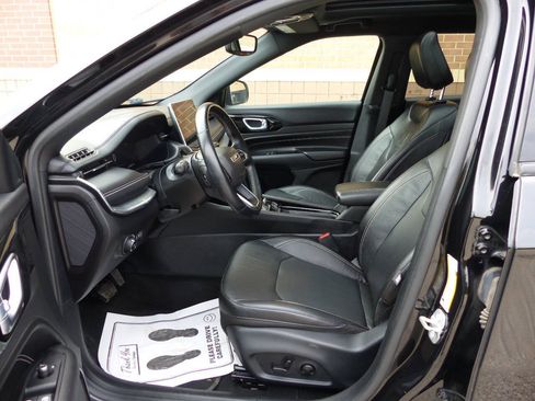 Used 2022 Jeep Compass High Altitude AWD/4WD image 21