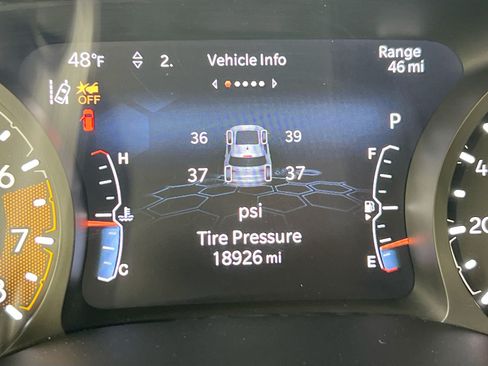 Used 2022 Jeep Compass Latitude AWD/4WD image 12