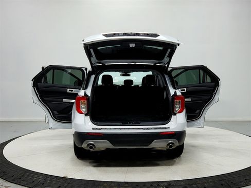 Used 2024 Ford Explorer Limited image 14