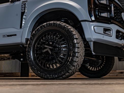 Used 2026 Ford F450 Platinum w/ Platinum Plus Package AWD/4WD image 16