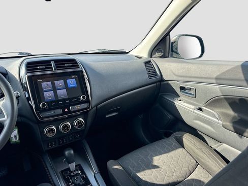 Used 2020 Mitsubishi Outlander Sport ES FWD image 27